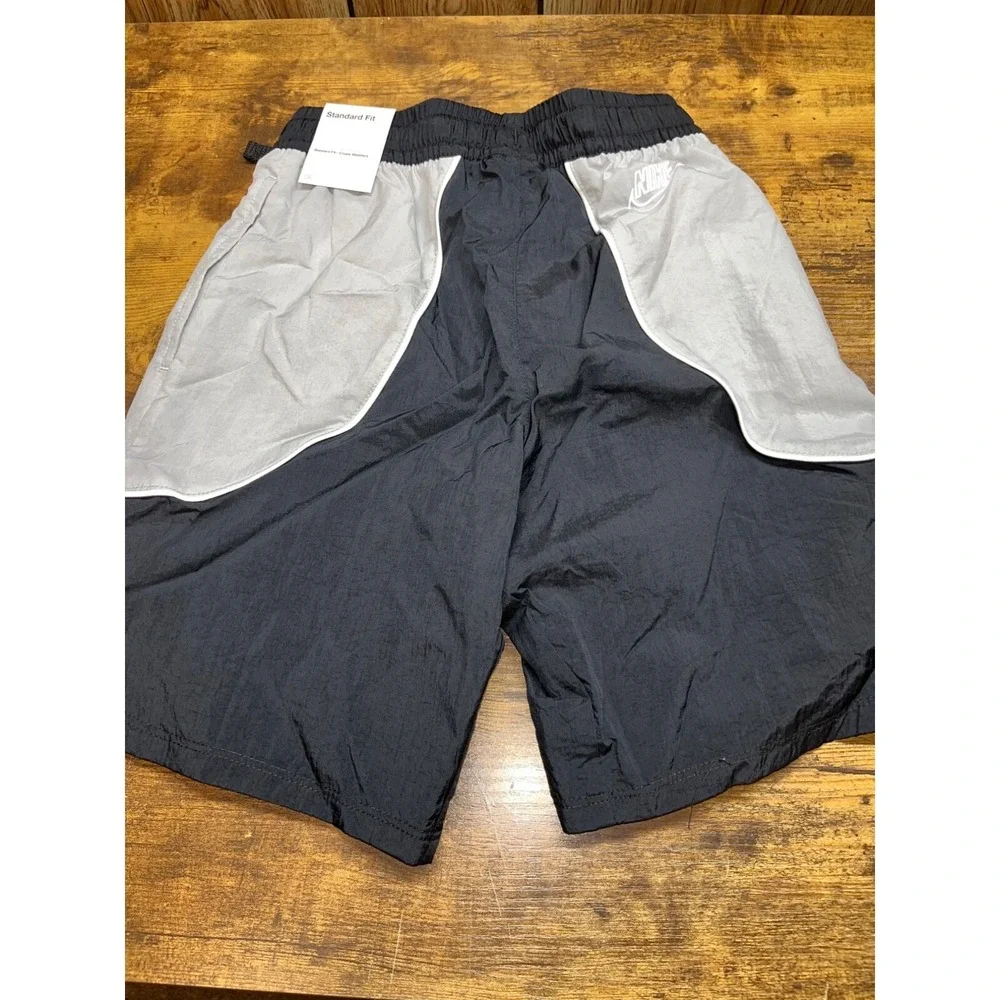 Nike Boys' NSW Amplify Woven Shorts Small NWT‎